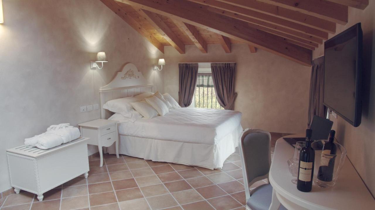 Agriturismo Relais Casina Ricchi Cavriana Exterior foto